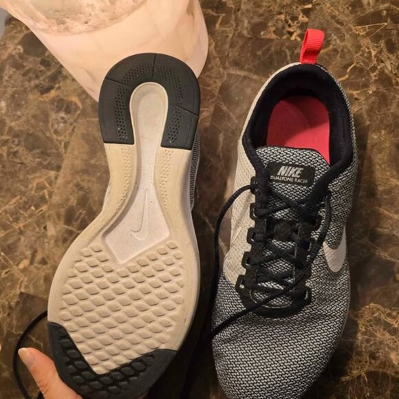 Size 5.5 Youth / 7 Women Nike Runners - Picture 4 of 7